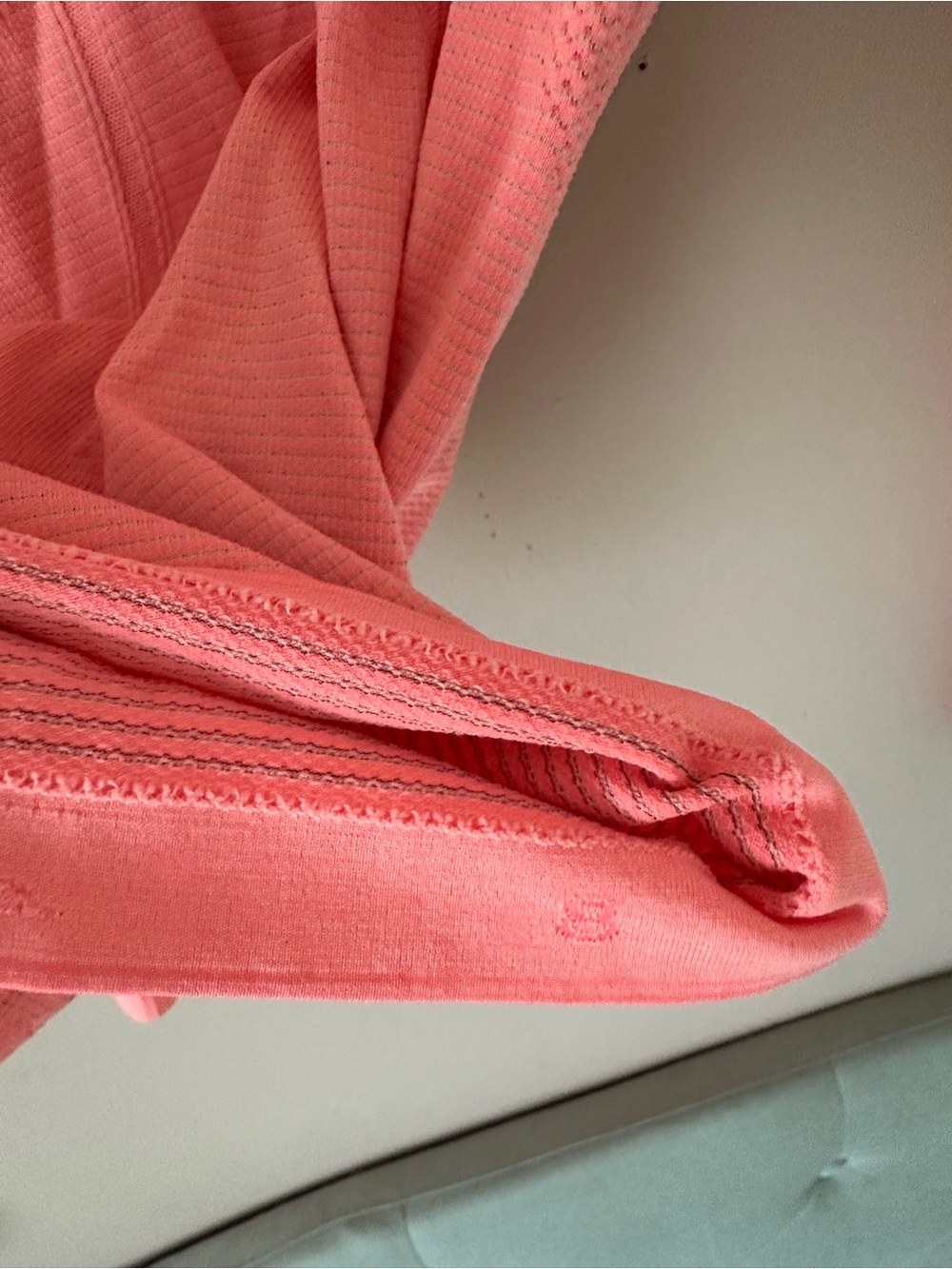 Lululemon Swiftly Tech Long-Sleeve Coral Pink Orange Women's Performance Top - Picture 5 of 9